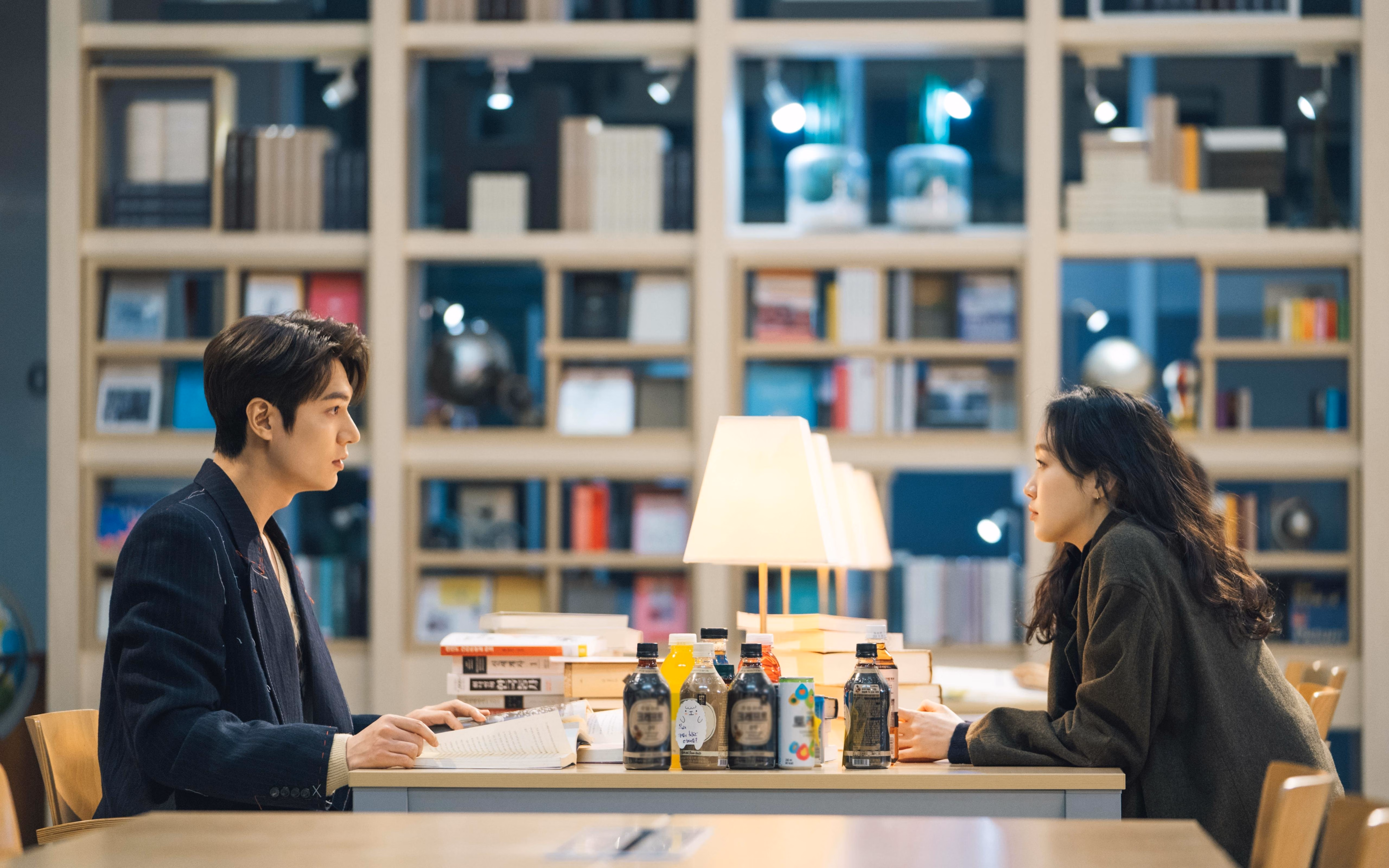 钢铁洪流撕裂天空蓝，戈麦斯进攻端统治级演出，葡萄牙战术革命正面对决击溃曼城体系